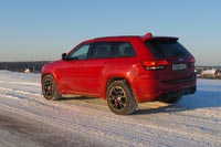 Тест-драйв Jeep Grand Cherokee SRT8